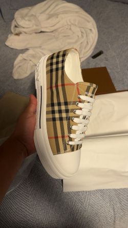 Burberry shoes