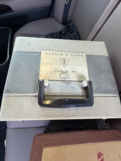 Bausch & Lomb Balomatic 500 Slide Projector