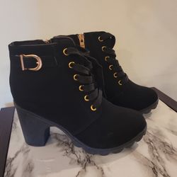 Girls Boots Size 4