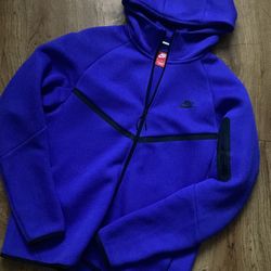 Nike Tech Blue Size Medium 