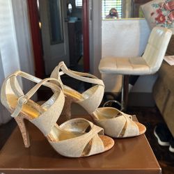 Audrey Brooks Natural Canvas Heels