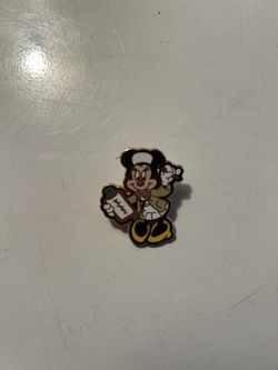 Minnie Mouse Pin