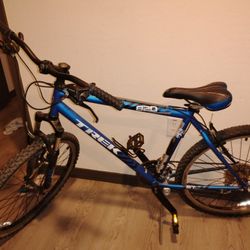 TREK 