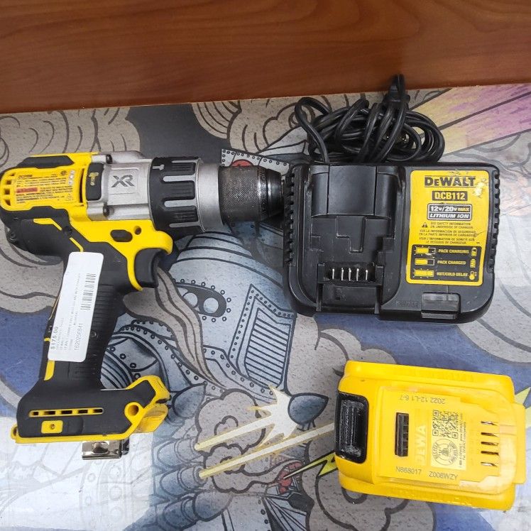 Dewalt Hammer Drill With 20V 4AH Battery With Charger