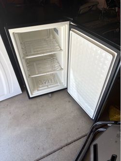 Mini freezer
