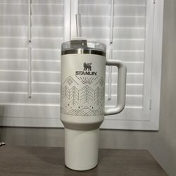 New Authentic Stanley 40oz Winterscape Collection 