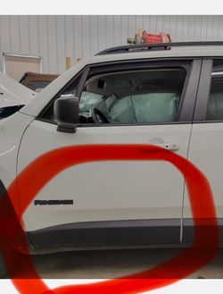 2015 / 2023 Jeep Renegade Front Left Driver Side Door Lower Molding Cover OEM