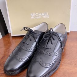 Michael Kors Women’s Regent Oxford Black Leather Dress Shoes