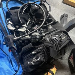 Scuba diving gear shearwater ocean reef atomic