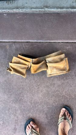 Leather tool belt