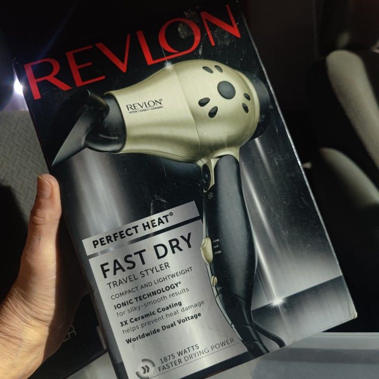 New Revlon Perfect Heat Fast Dry Portable Hair Dryer