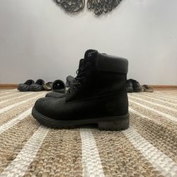 Black Timberlands (read Description)