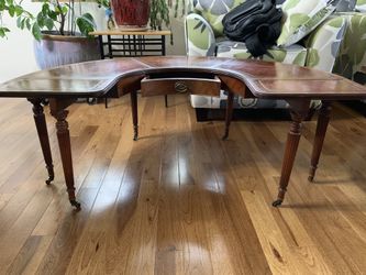 1930s Antique mahogany coffee table