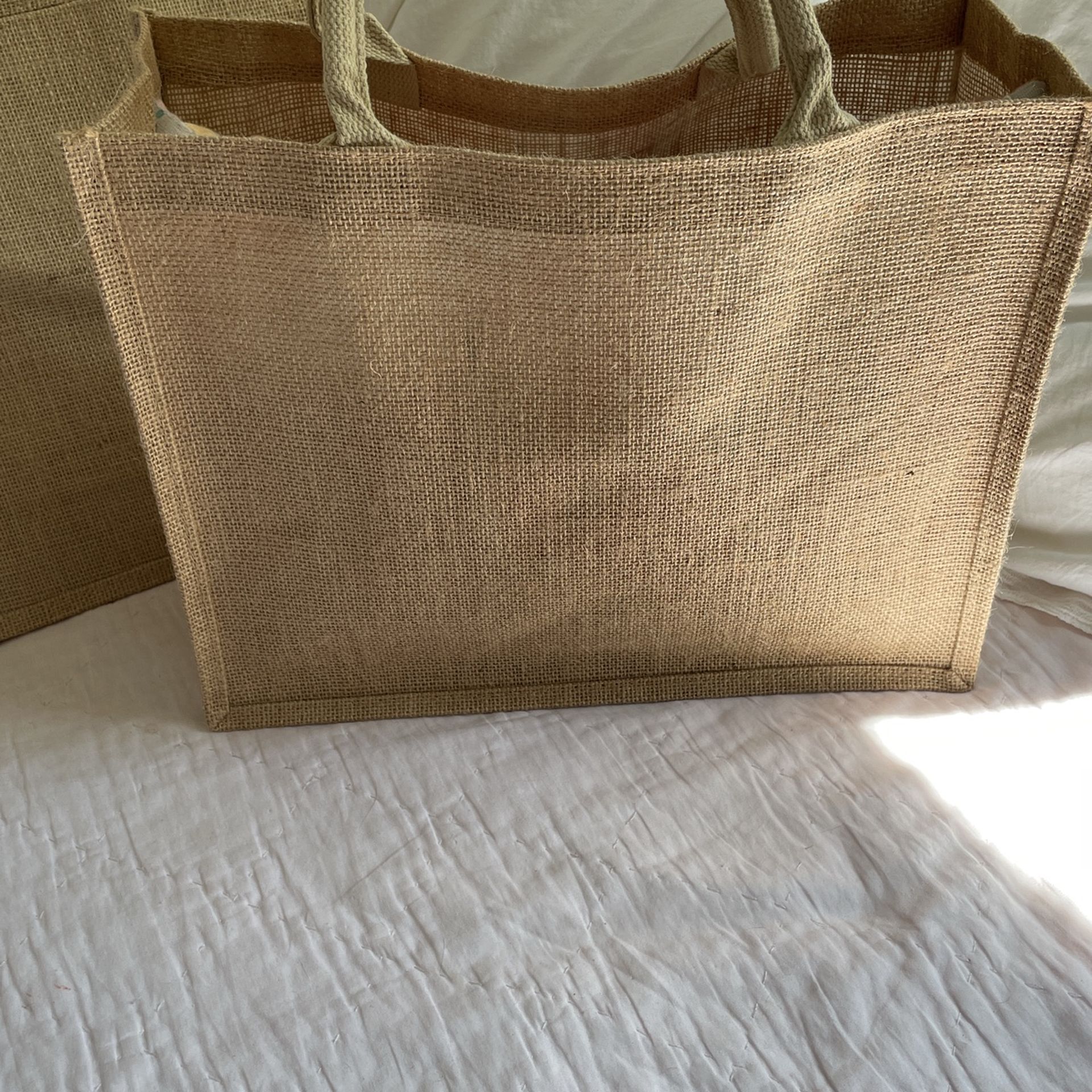Burlap tote bag