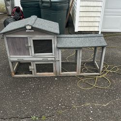 Outdoor Animal Hutch 
