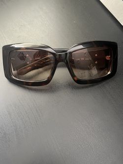 Guess Women’s Shades