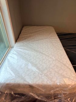 Twin mattress