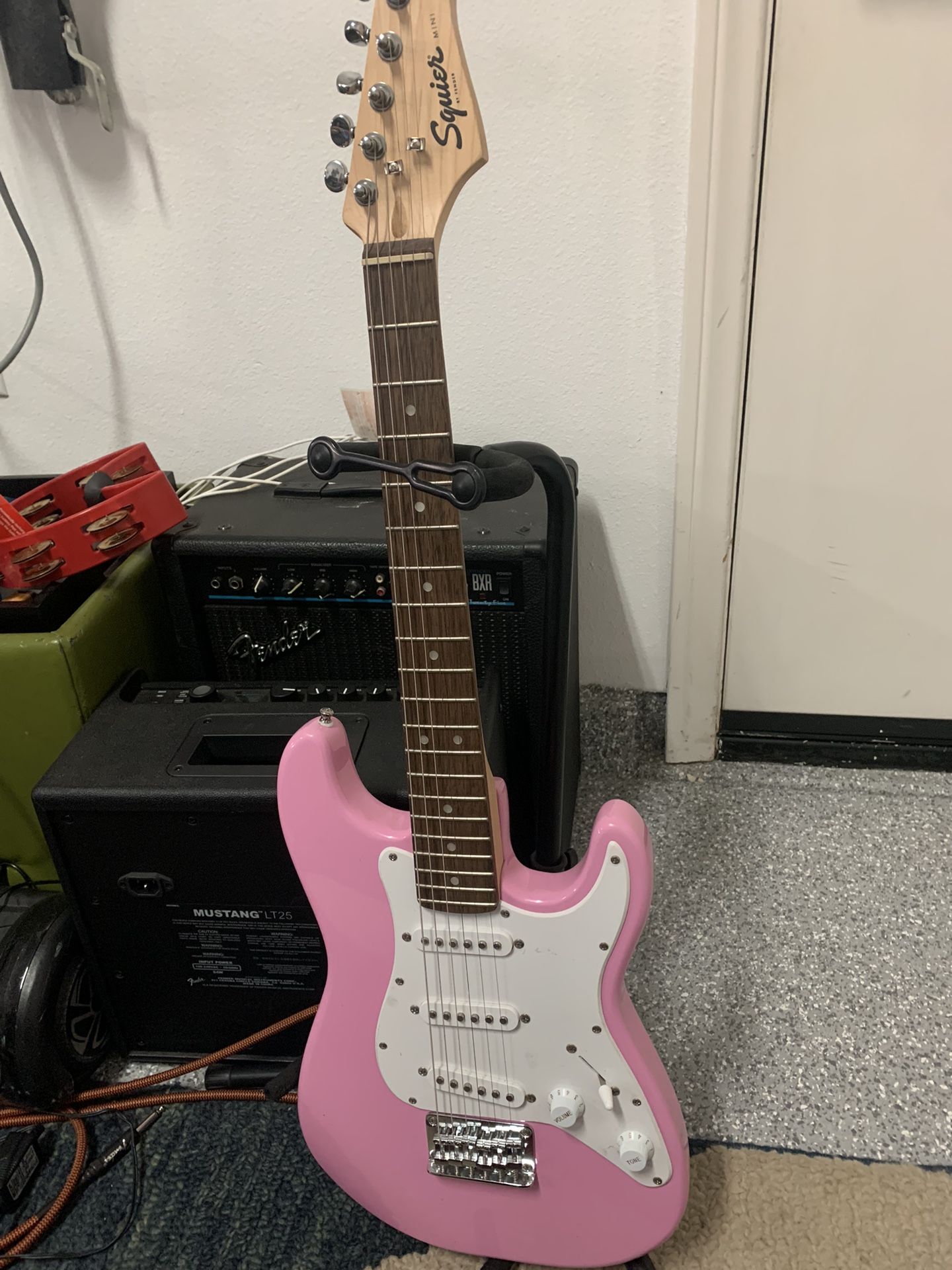 Girls Kids pink Squier Electric Guitar, Mini