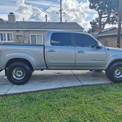 Tundra Truck