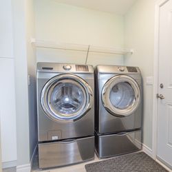 Like New 3 Year Old Huge Capacity Old LG Steam Washer Dryer w/Pedestals