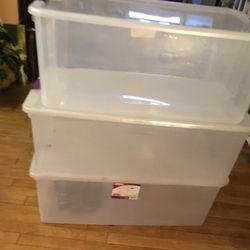 Three Big Storage  Bins With  Lids And Some Without Lids (with A Small Crack In Each