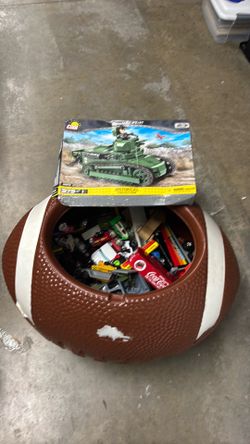 Trucks, cars, plastics, metal, hot wheels