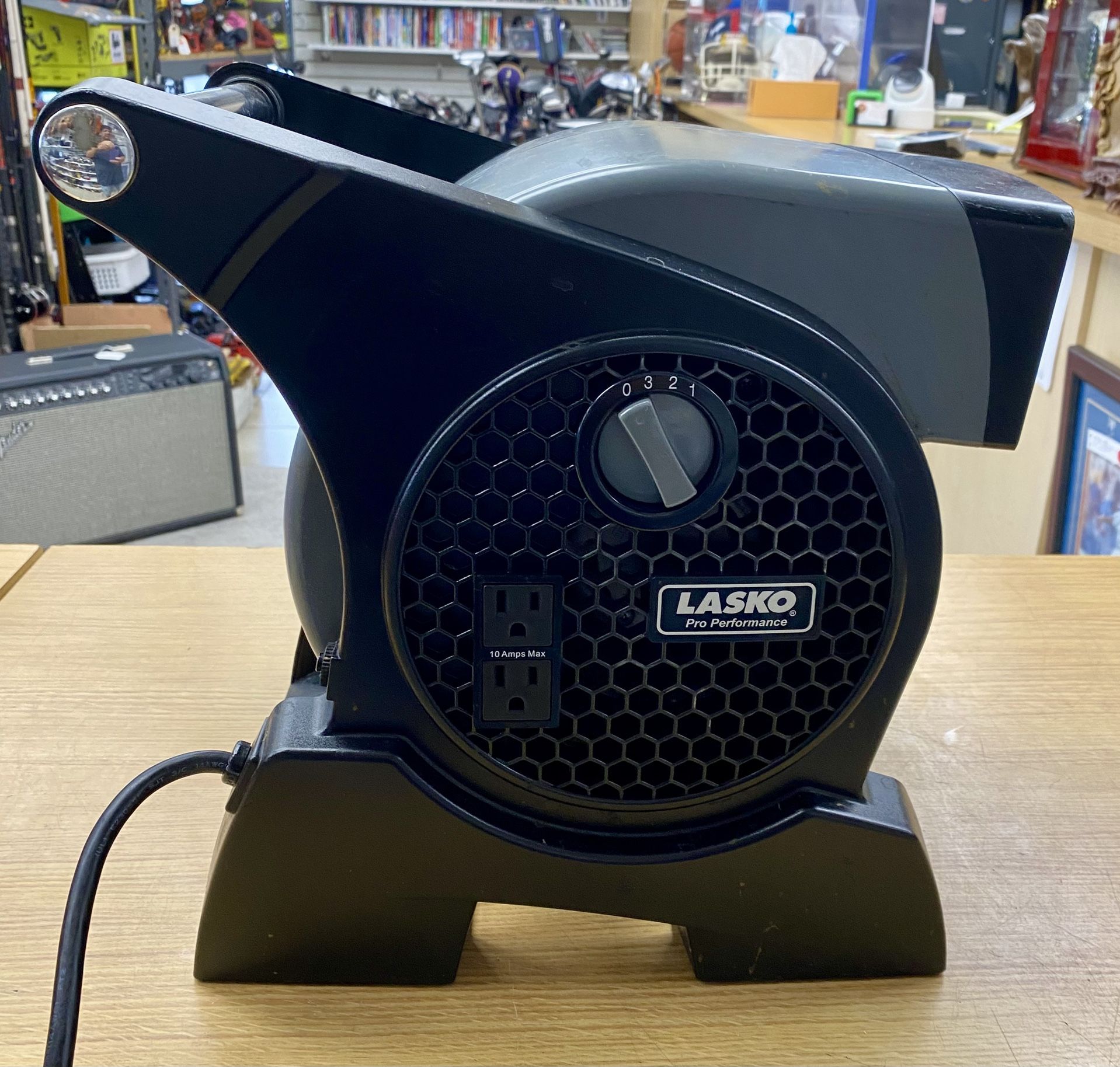 Lasko Pro-Performance High Velocity Pivoting Blower Fan, 4905, Black