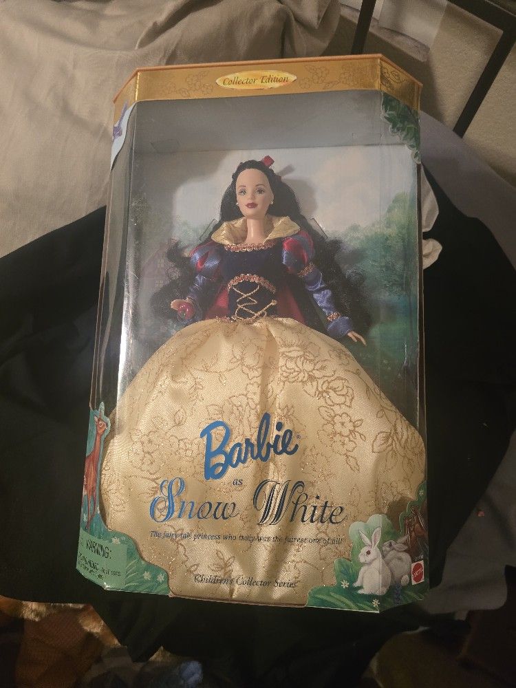 Snow White Barbie