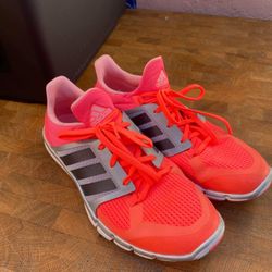 Womens Size 8&9 Adidas Shoes