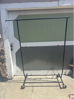 Clothes rack