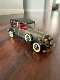 Vintage 1928 Lincoln Model L Battery Operated Toy Car