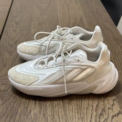 Ozelia Size 6.5 Women