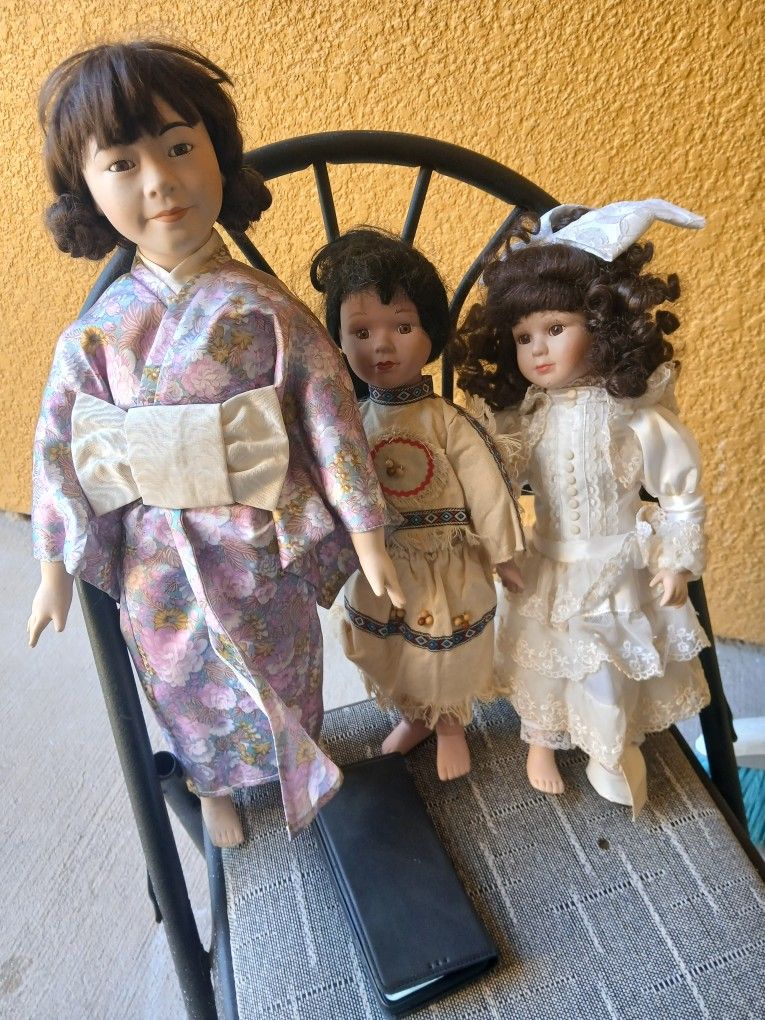 Collections Porcelain Dolls