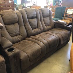 Dual Power Recliner Sofa Couch W/Movable Headrests And USB Ports 82” Wide