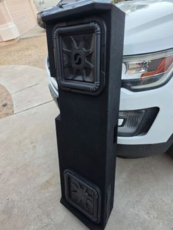 Kicker L7 Subwoofers in Silverado Box & Kicker CXA1200.1 Amp Setup (Only 2 Months Old!)
