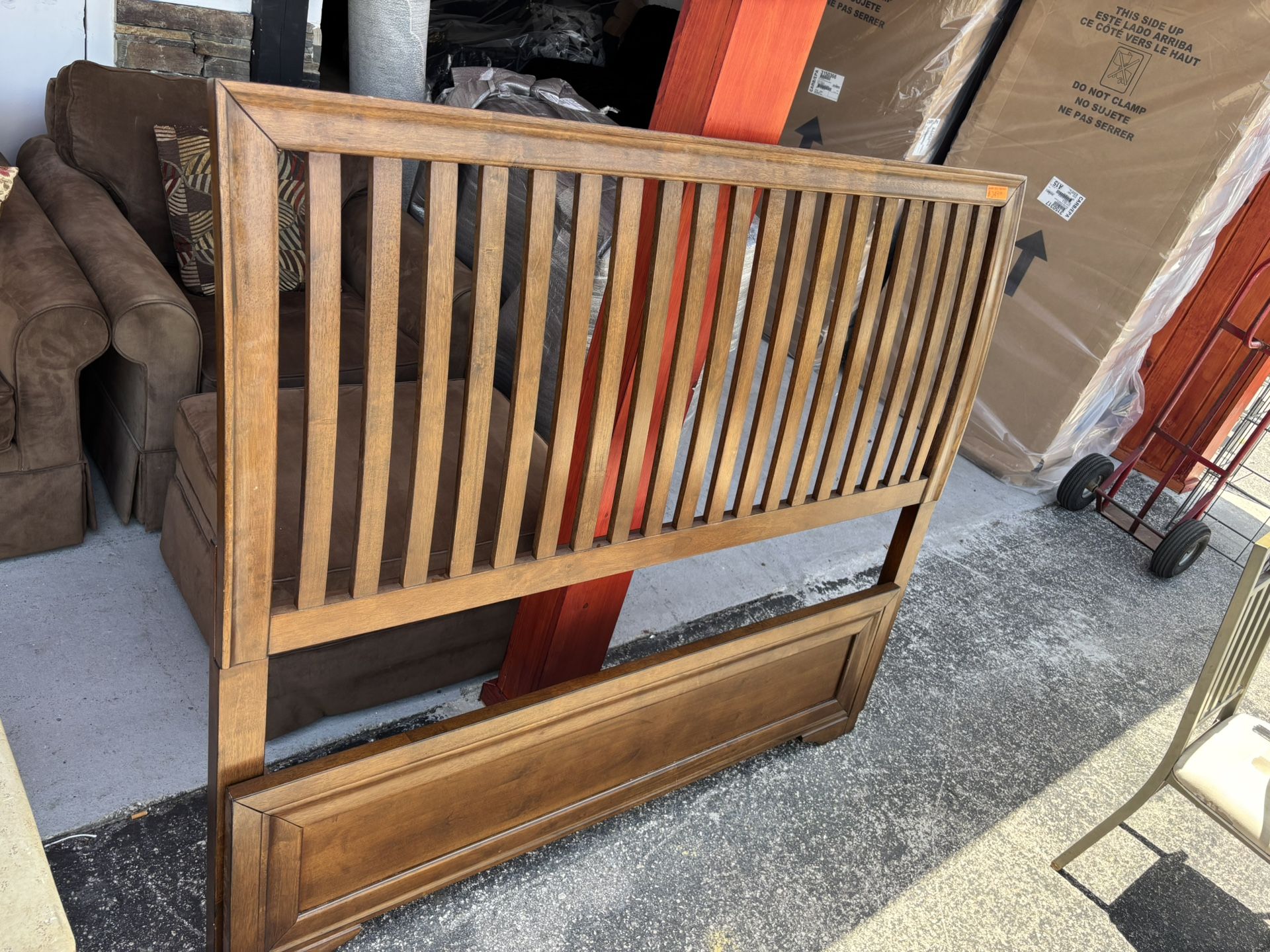 Queen HB/FB/ and Rails - DELIVERY INCLUDED