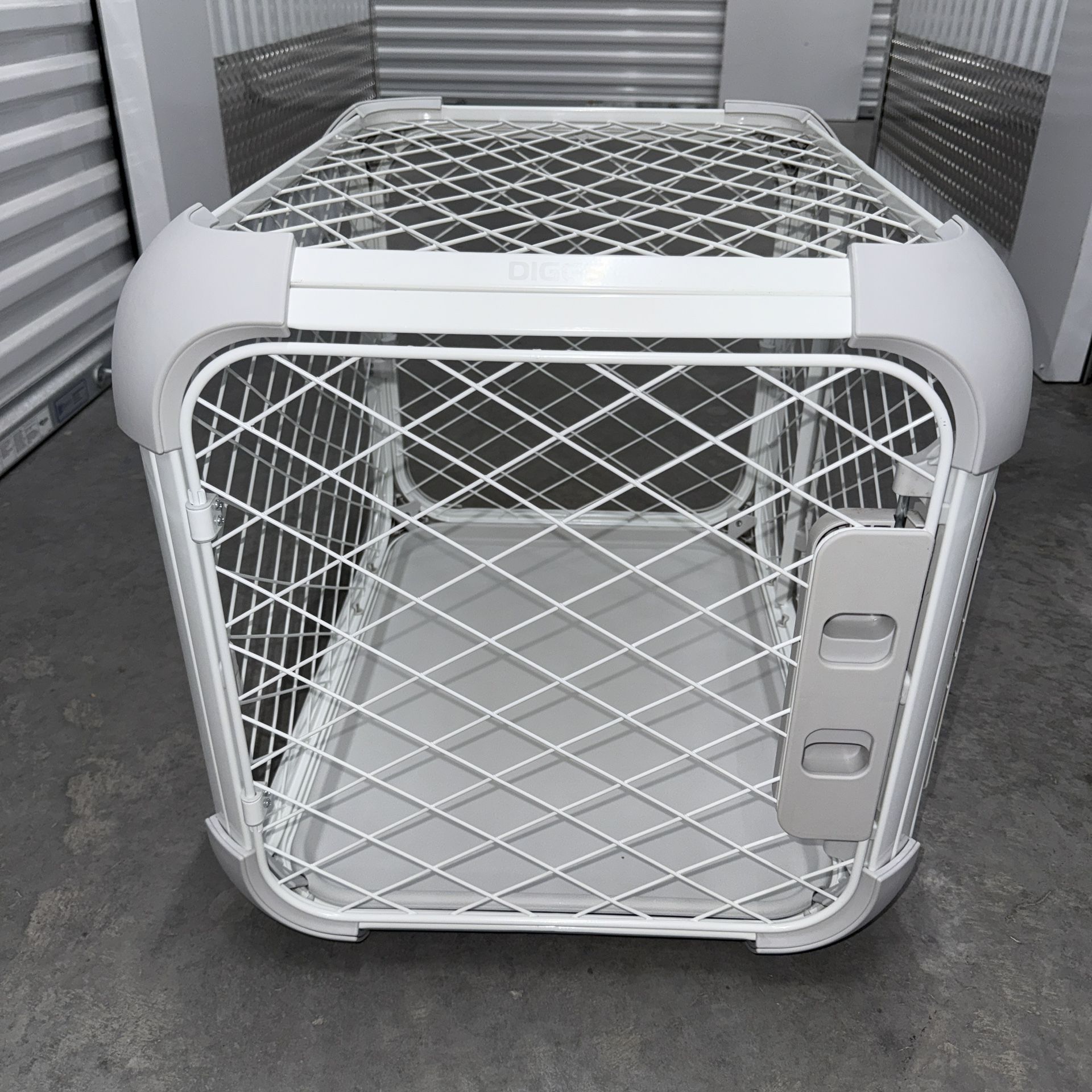 Diggs Evolv Small White Dog Crate Kennel 23 x 16 x 18 2 Door Adjustable Doors