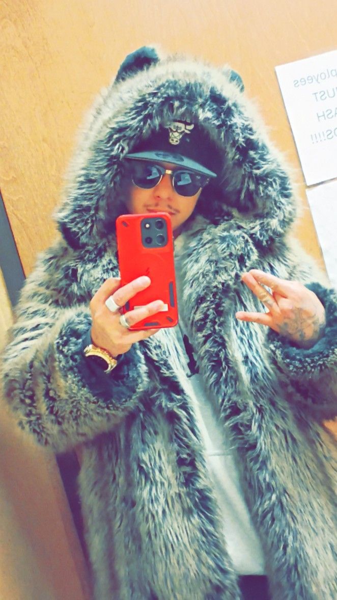 Grey Wolf Fur Coat. Spirit Hoods Very Expensive Fur 100$ Size M