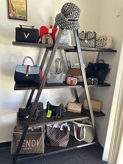 Totes….purse ….. 