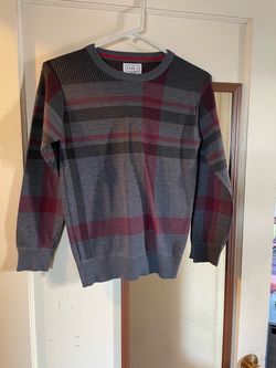 Gray Base Wine Red Large Plaid Long Sleeve Knit Sweater / Sweatshirt (Big Kids L Size 14/16) Brand: FAZE 1 Size: Big Kids L (14/16) Style: Class