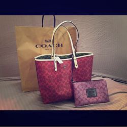 Coach Reversal Lg Tote