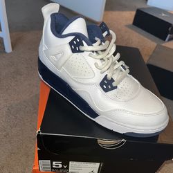 Gently Worn Jordan 5y