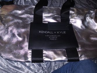 New Kendall And Kylie Large Silver Bag