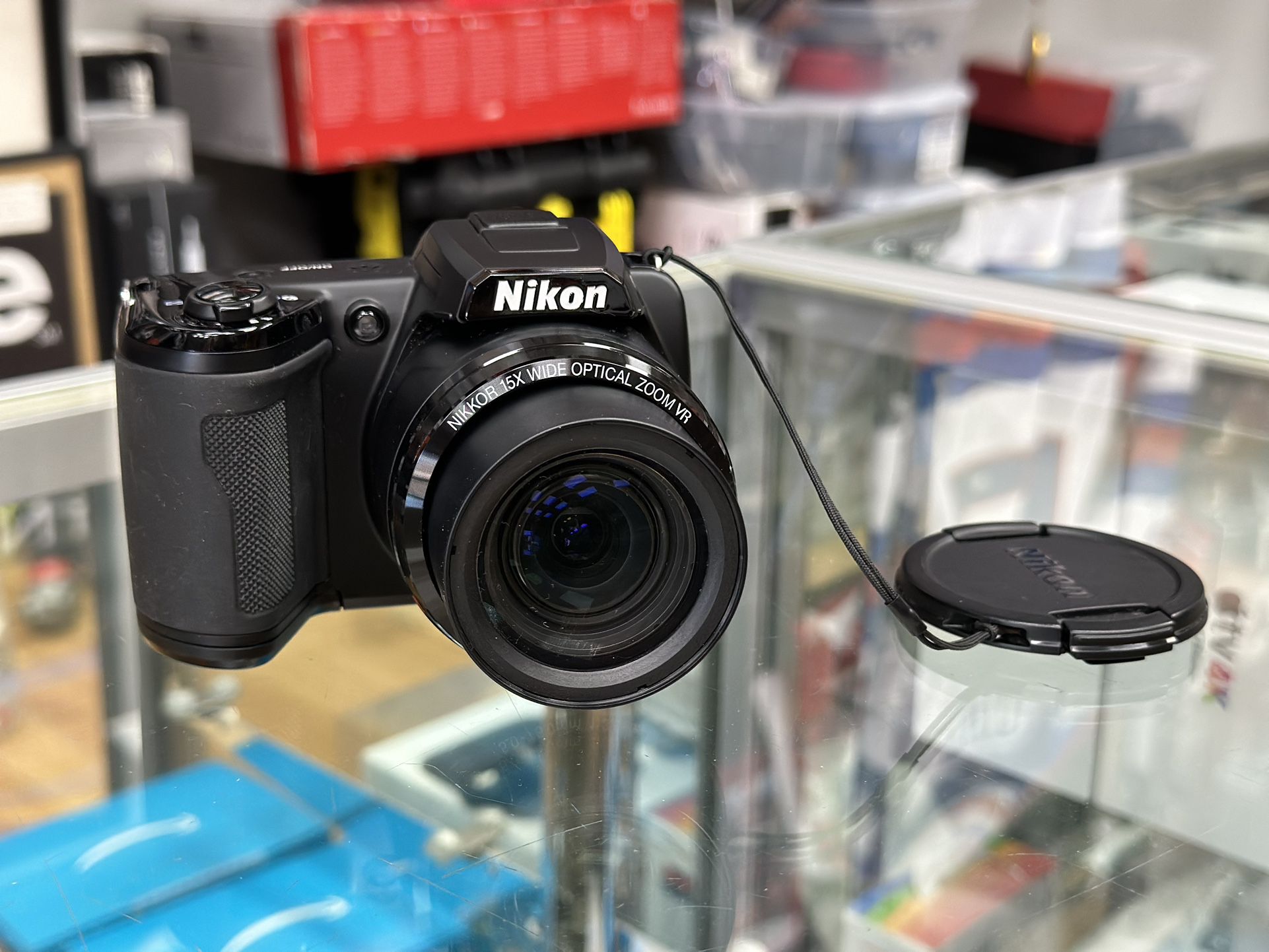 Nikon Cool pic L105 12.1MP Digital Camera 