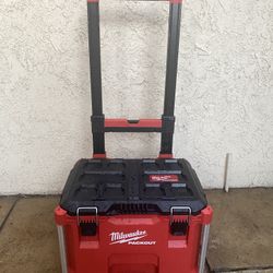 Milwaukee Rolling Tool Bin