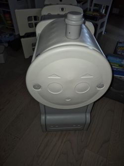 Train style toy storage