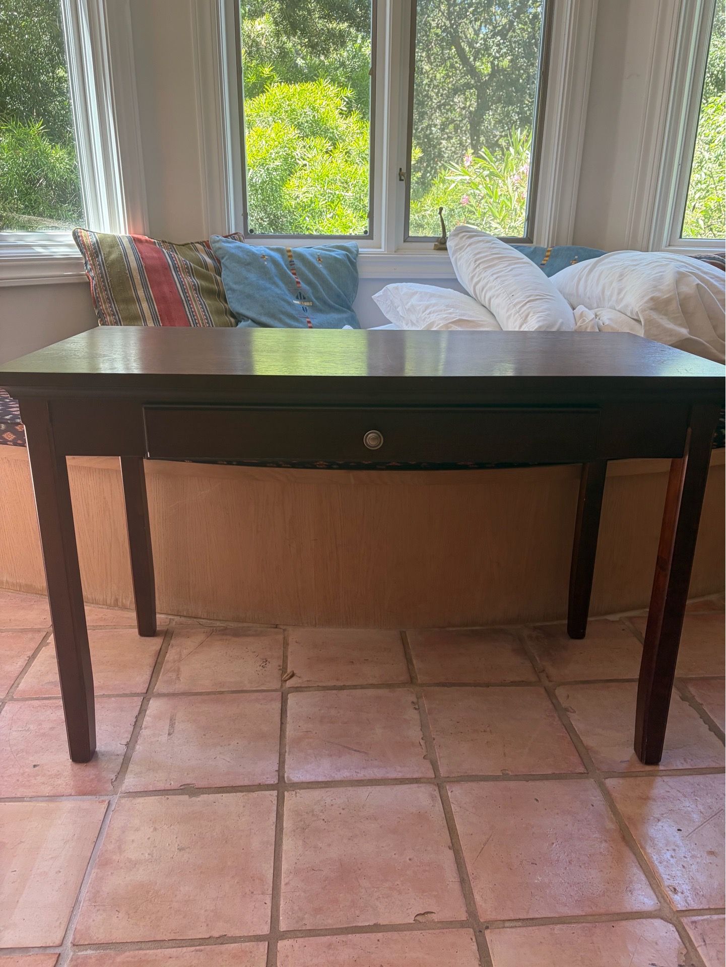 Free work desk
