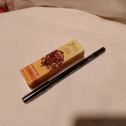 Lip Liner and Lip Gloss Juvias Nubian Earth