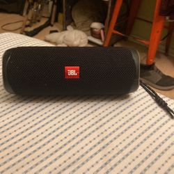 JBL Flip 5 