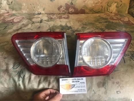 11-13 COROLLA TRUNK TAILLIGHTS